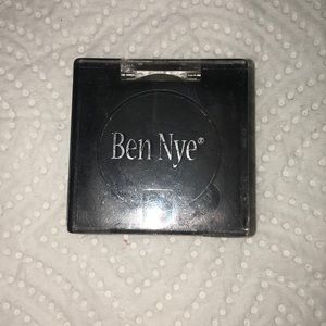 Ben Nye cake Eyeliner in black